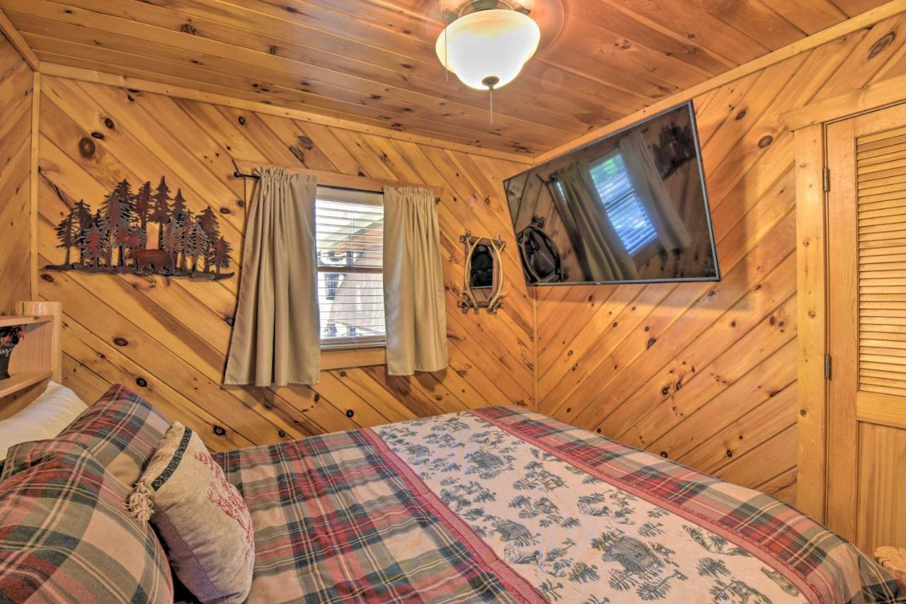 Helen Cabin With Deck And Hot Tub Less Than Half Mi To Main St 외부 사진