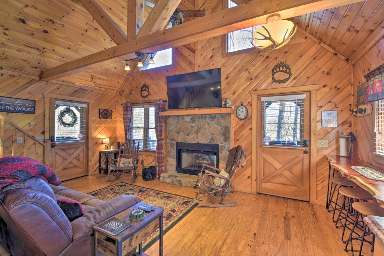 Helen Cabin With Deck And Hot Tub Less Than Half Mi To Main St 외부 사진