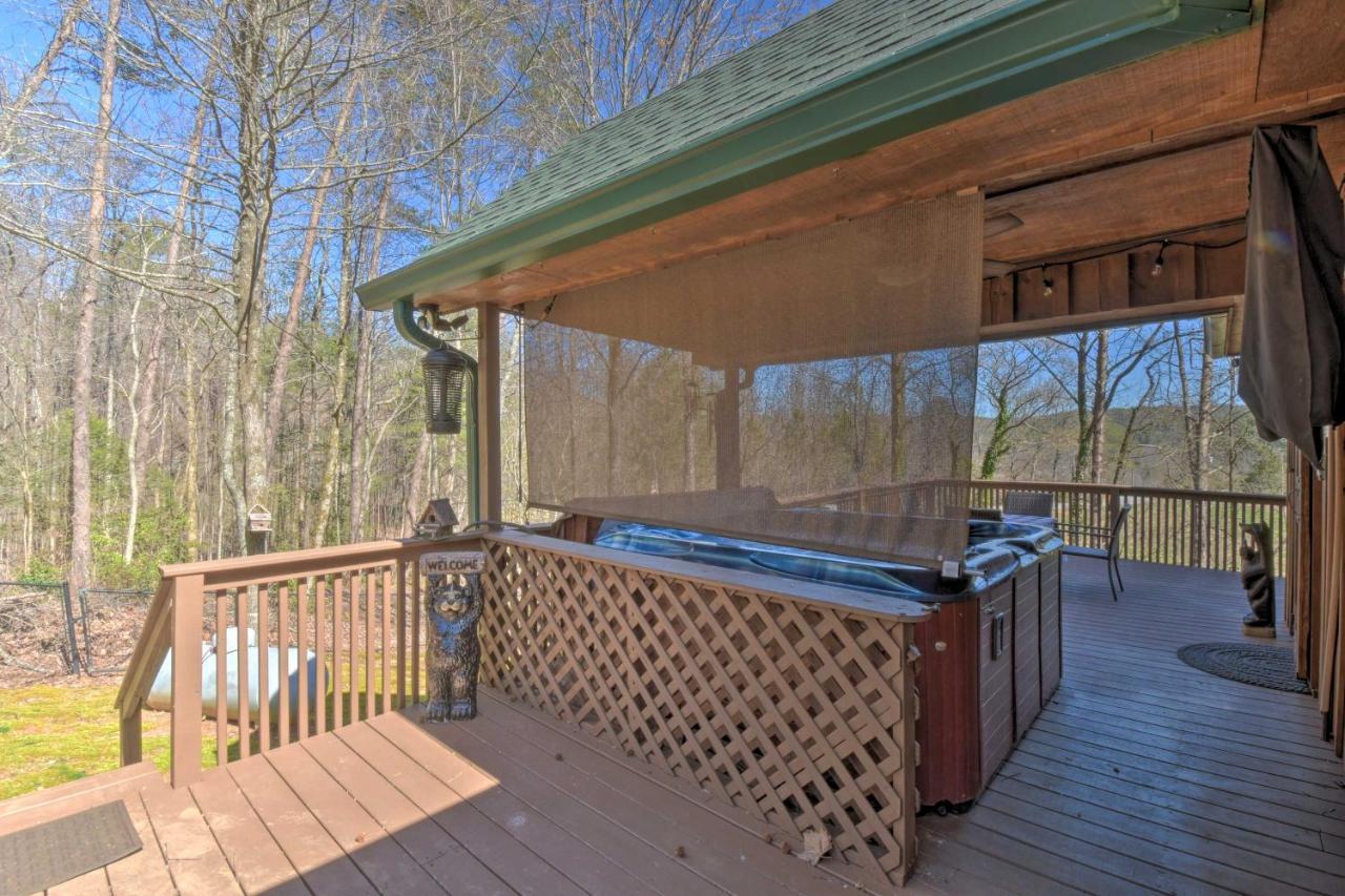 Helen Cabin With Deck And Hot Tub Less Than Half Mi To Main St 외부 사진
