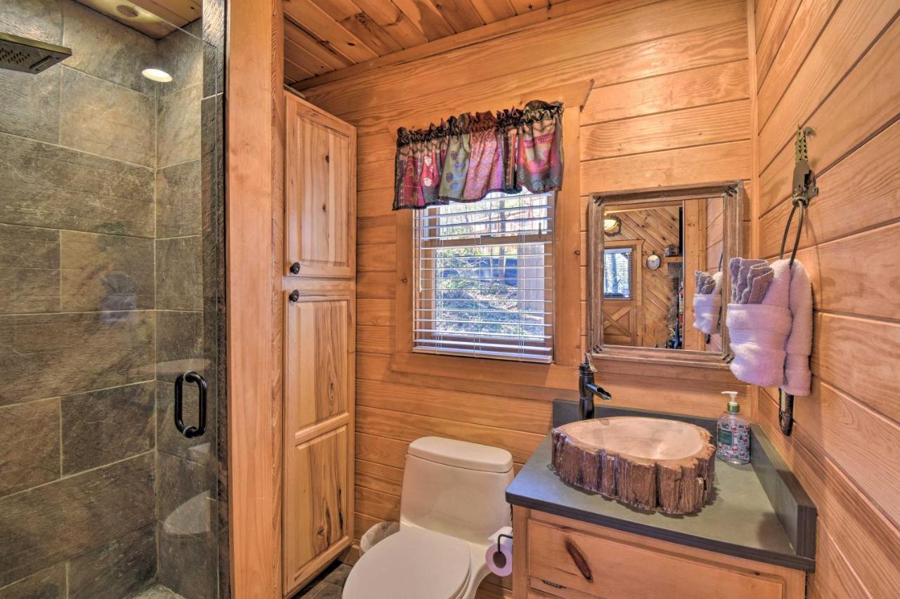 Helen Cabin With Deck And Hot Tub Less Than Half Mi To Main St 외부 사진