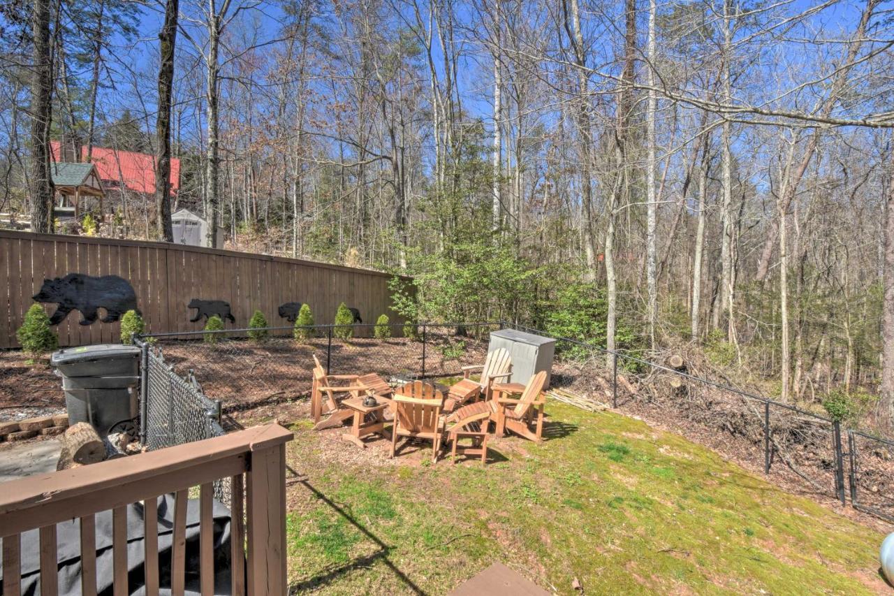 Helen Cabin With Deck And Hot Tub Less Than Half Mi To Main St 외부 사진